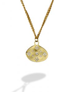 Diamond pendant necklace
