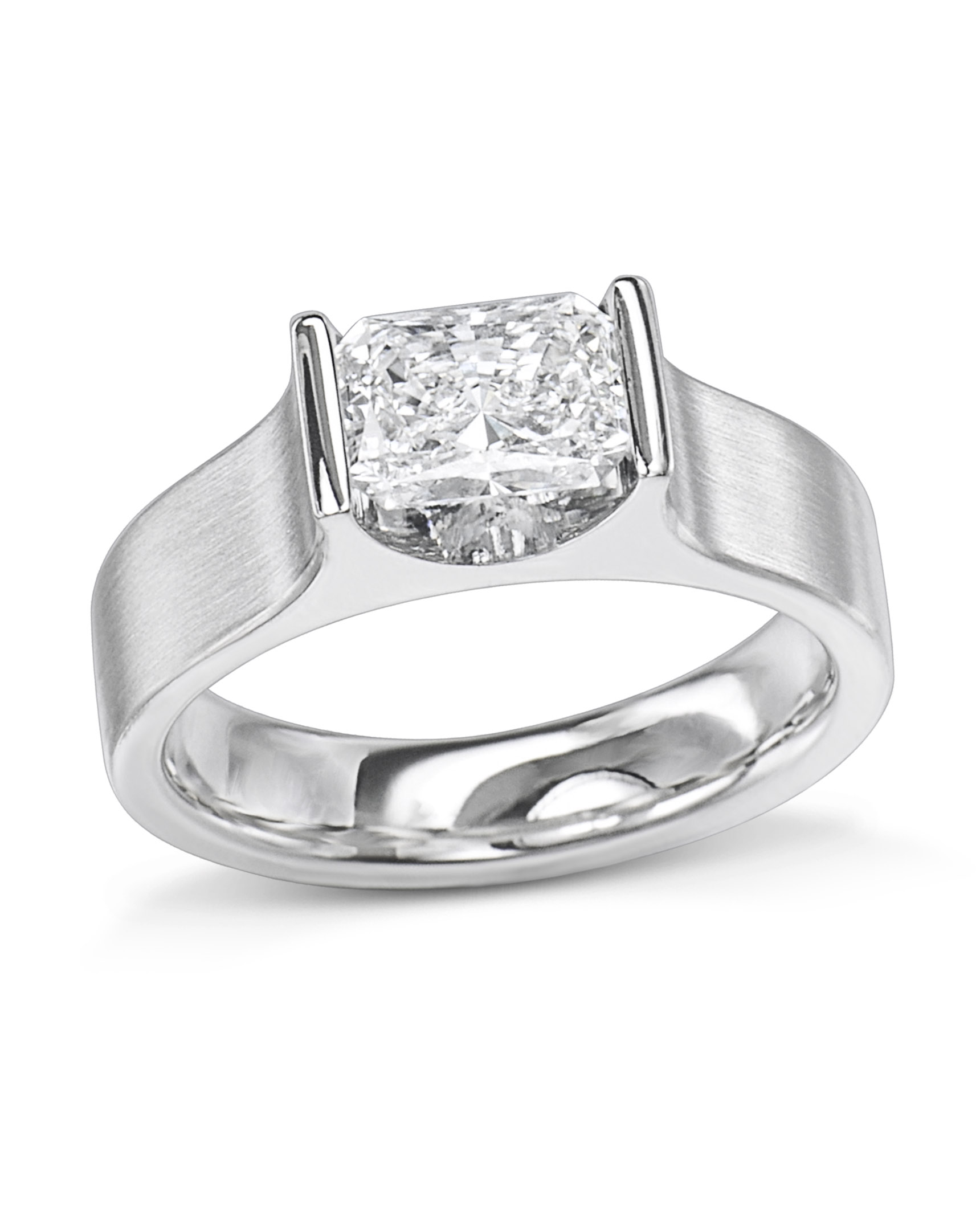 Modern Vintage 950 Platinum 2.5 Carat Blue Sapphire Diamond Wedding  Engagement Ring R167-PLATDBS | Caravaggio Jewelry