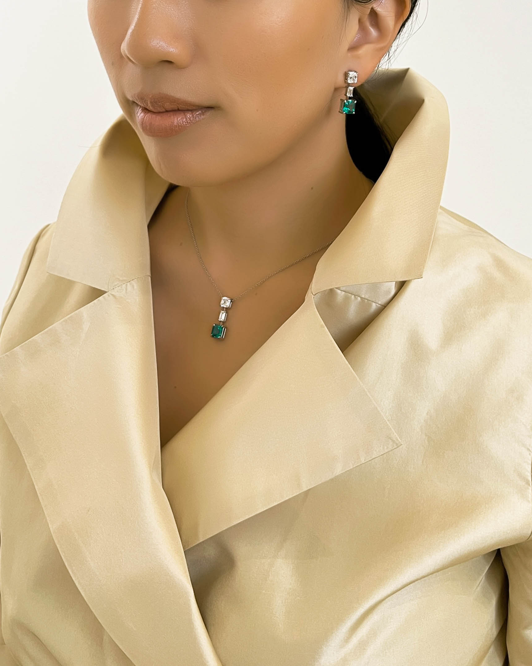 Emerald and Diamond Pendant and Earrings PNC6K01606 – ECDKK03070